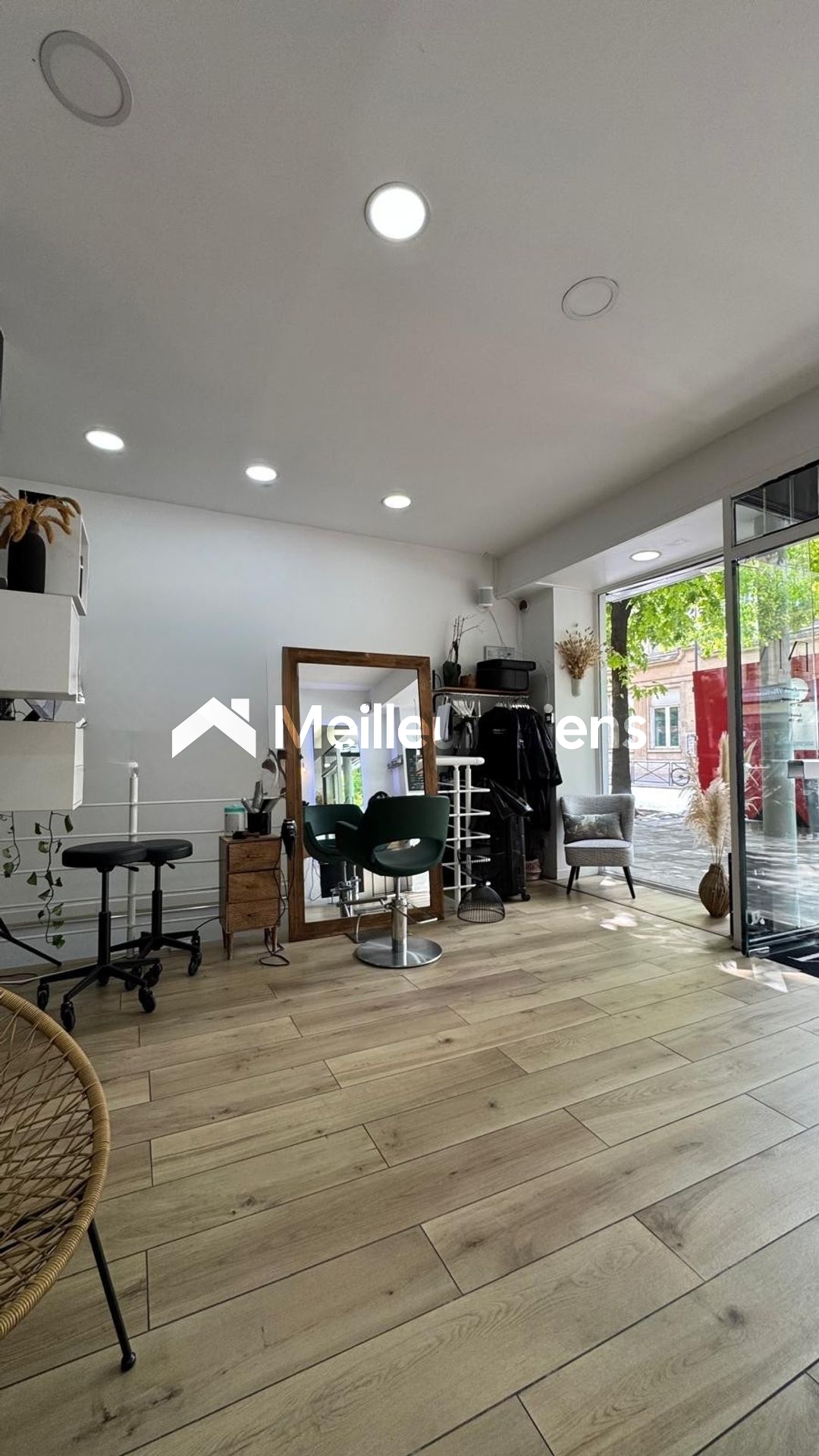 BOUTIQUE 56M2 ARTS ET METIERS / TEMPLE/ REPUBLIQUE