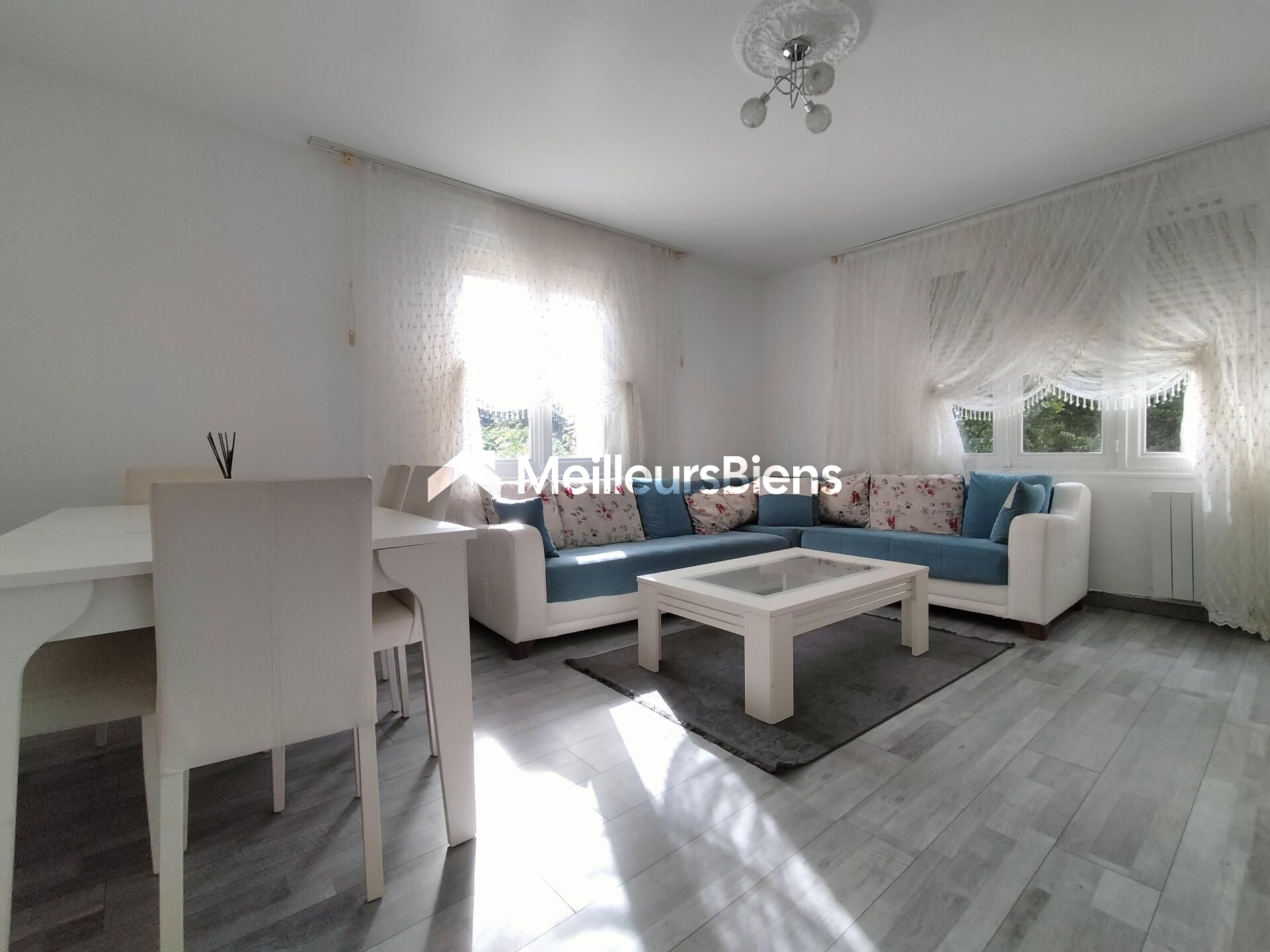 Maison Familiale 4 Pièces – Jardin & Sous-Sol – Quartier Saint-Jean, Châteaudun