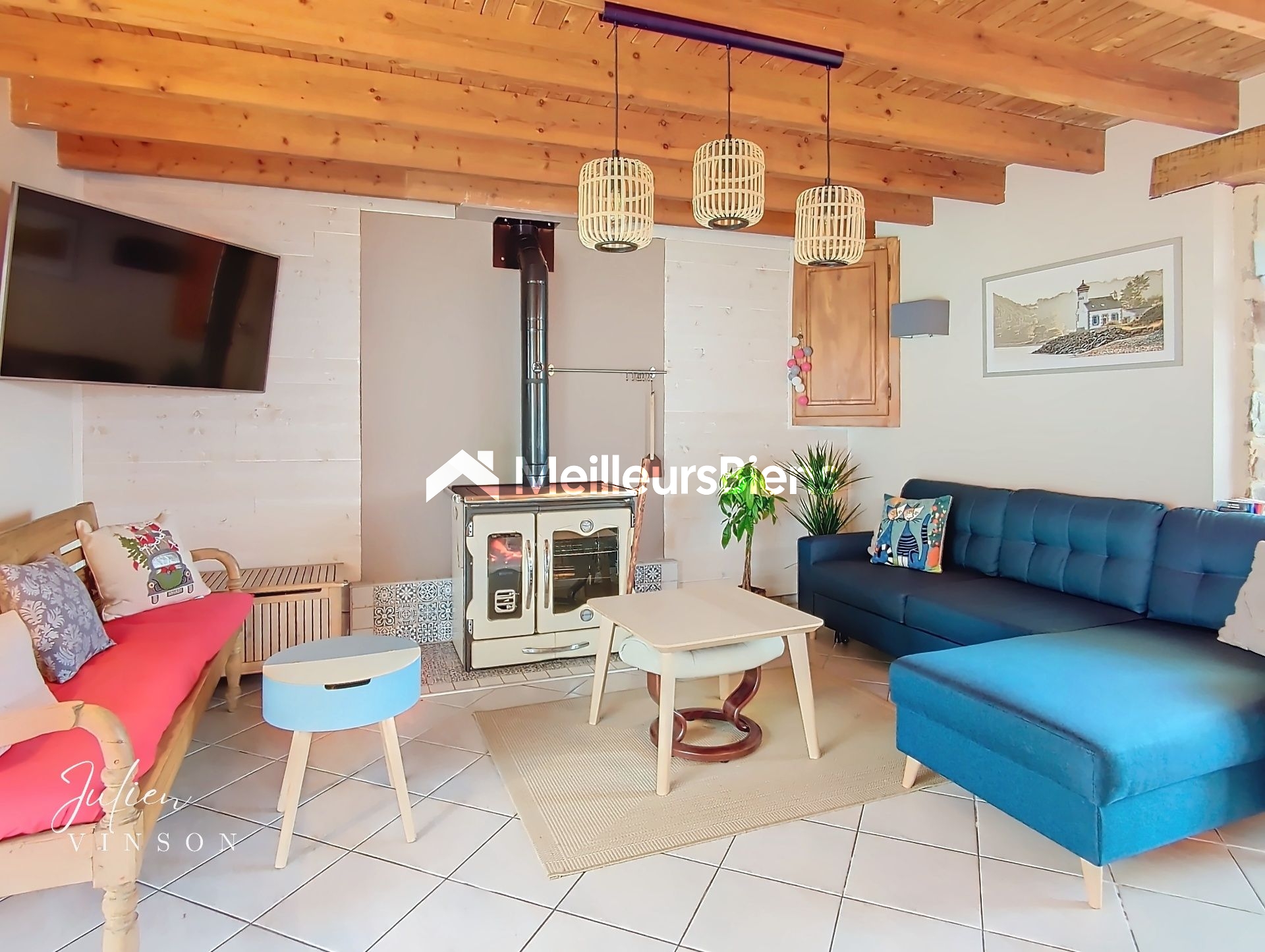 Grande longère rénovée avec une maison principale et deux gites à Lannion