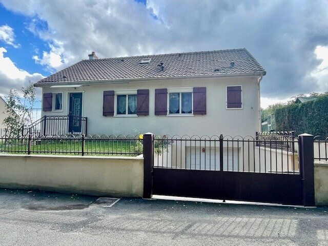 Maison F6 individuelle sur MONTSOULT