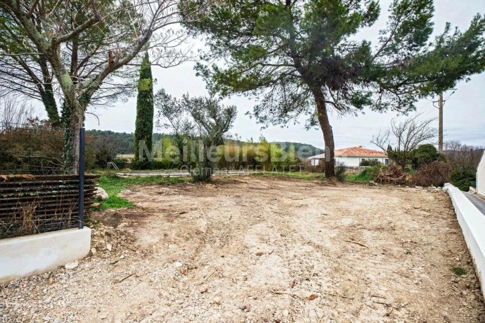 Vente Terrain à bâtir de 1037m² à VACQUIERES 34270