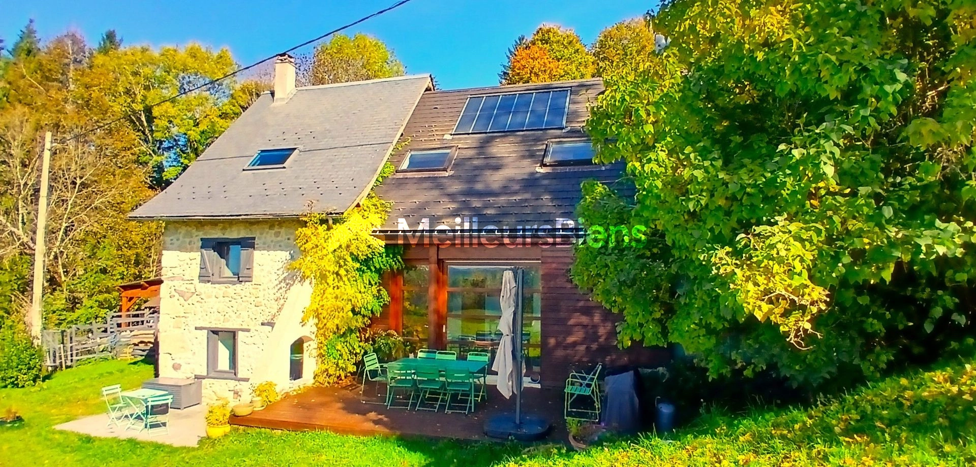 Le paradis existe !!! Magnifique Propriétée de 178m² environ avec 42.000 m² de terrain vue imprenable.
