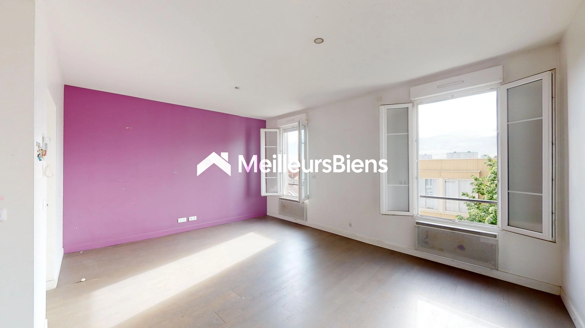 Joli duplex en dernier étage, bien isolé (DPE C), à 100 du M° La Courneuve (ligne 7)