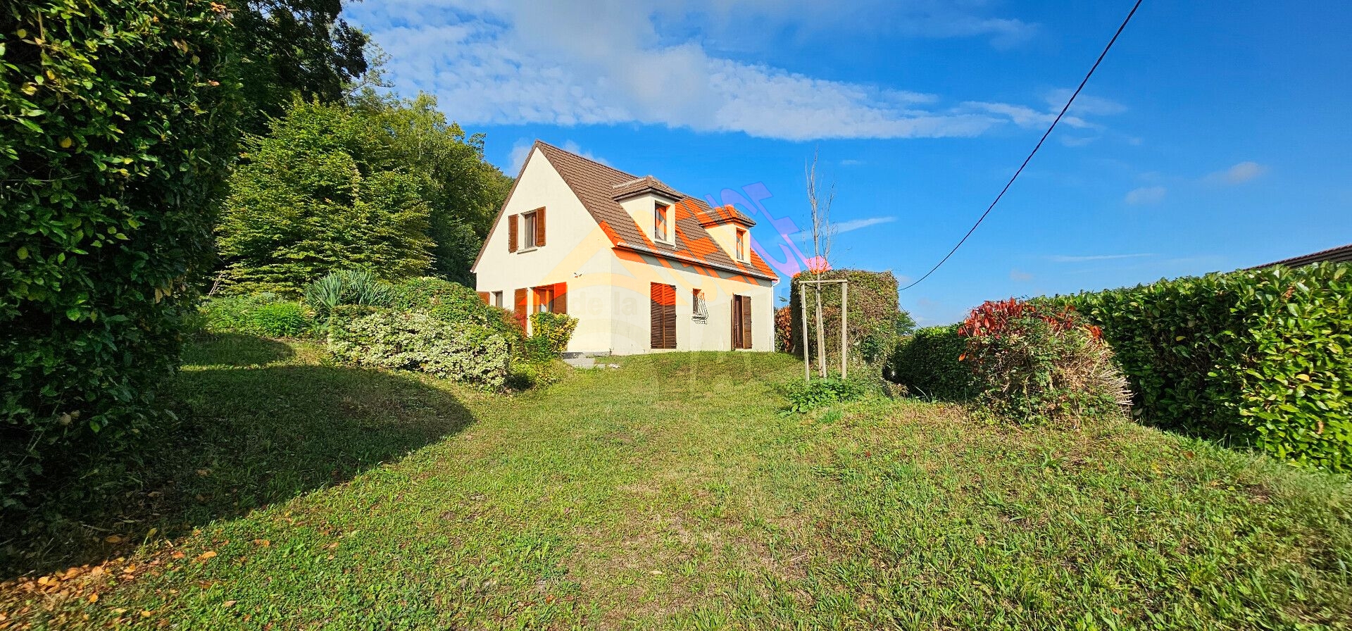 MAISON INDIVIDUELLE AVEC VUE DEGAGEE