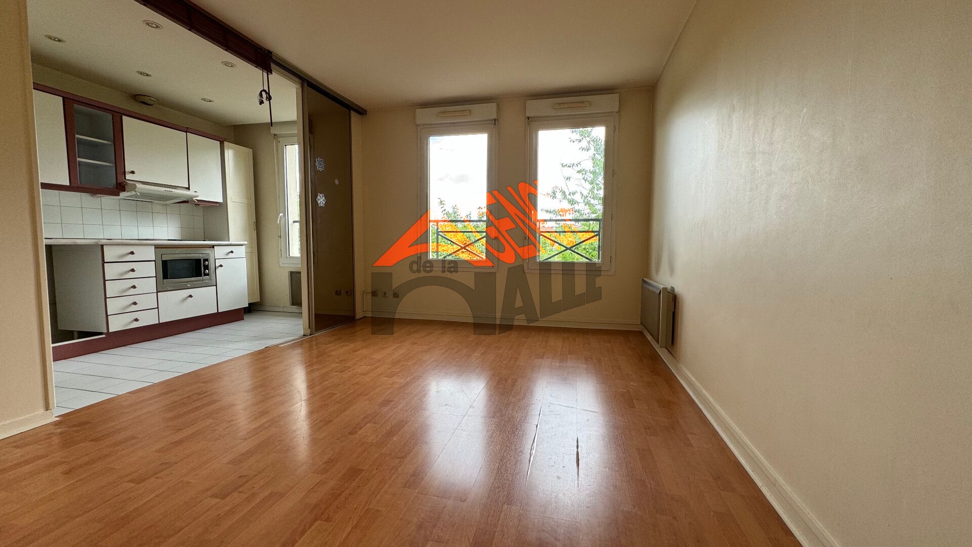 APPARTEMENT F2 LUZARCHES