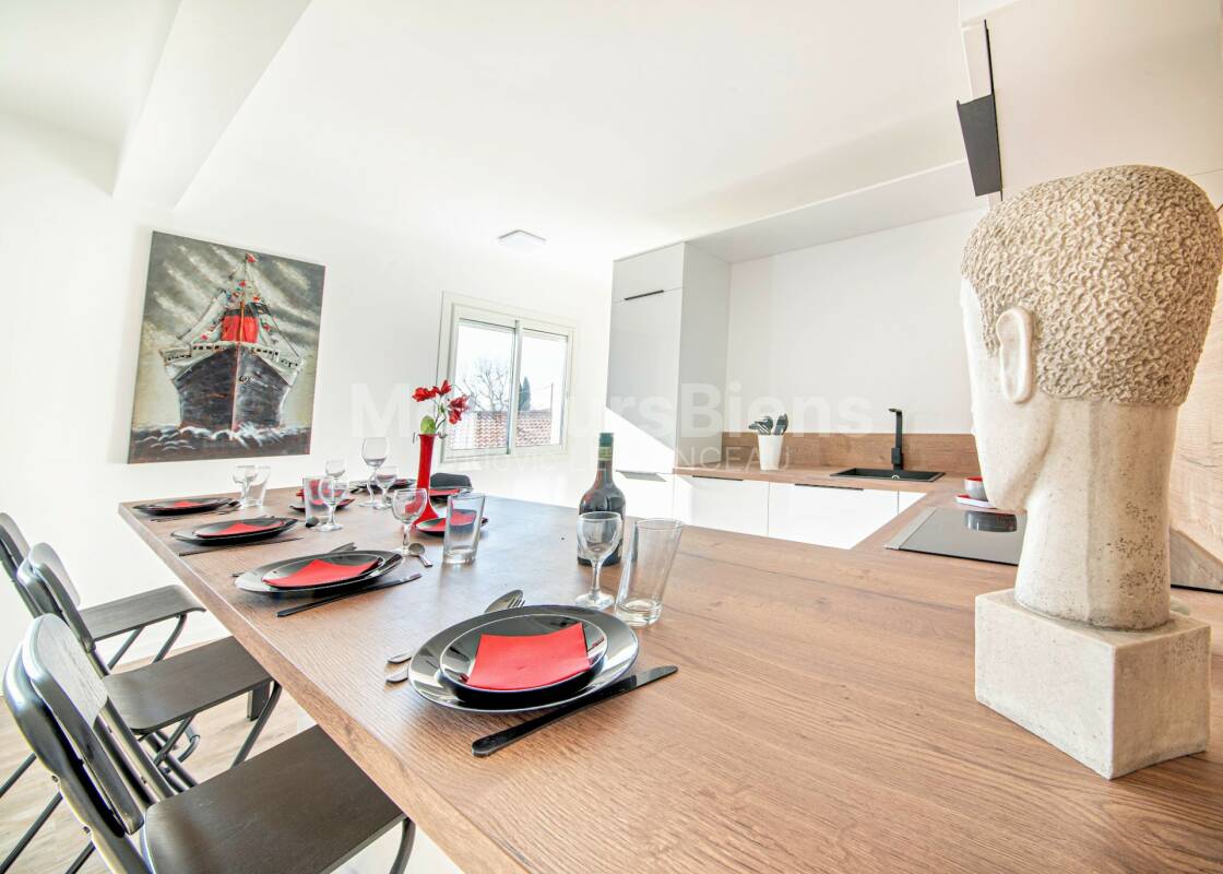 SUPERBE DUPLEX AVEC TERRASSE TROPEZIENNE SANS VIS A VIS