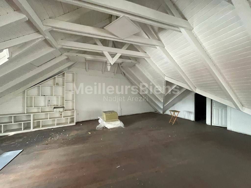 Grand espace de travail de 94m2
