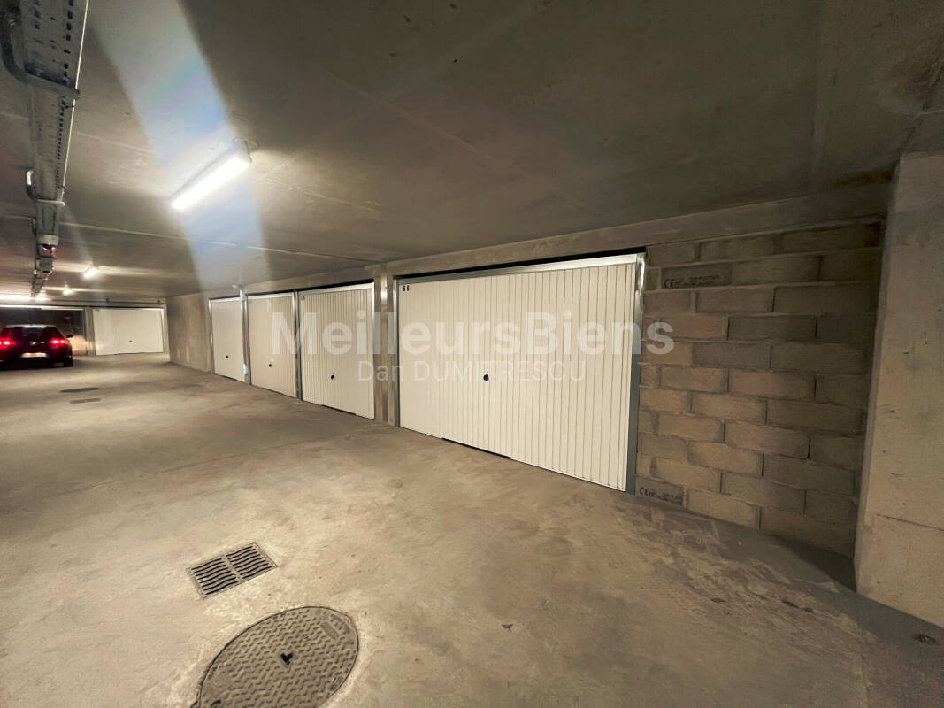 Beau Garage double 26m² à proximité immédiate Lyon3eme dans une résidence de 2020  loué forte rentabilité