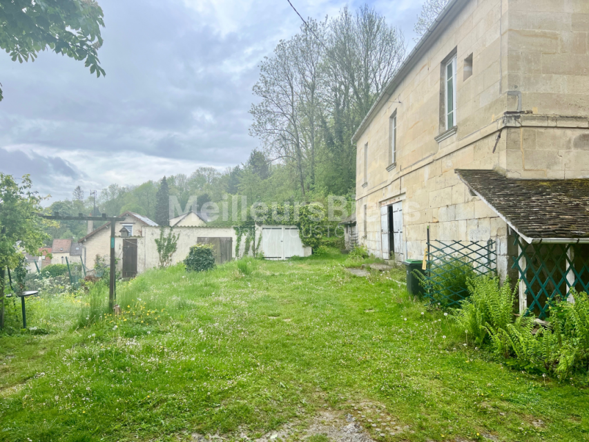 Maison et dépendance avec terrain