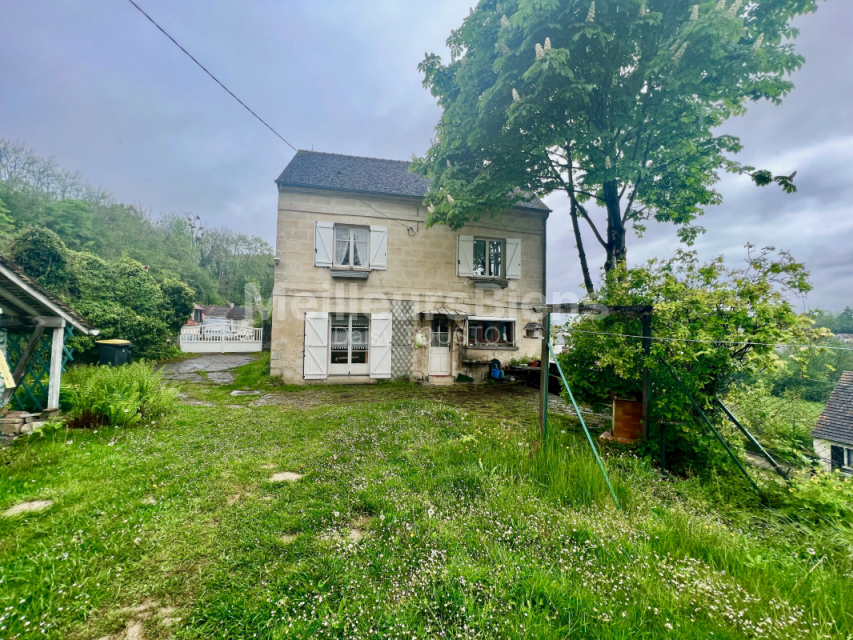 Maison et dépendance avec terrain