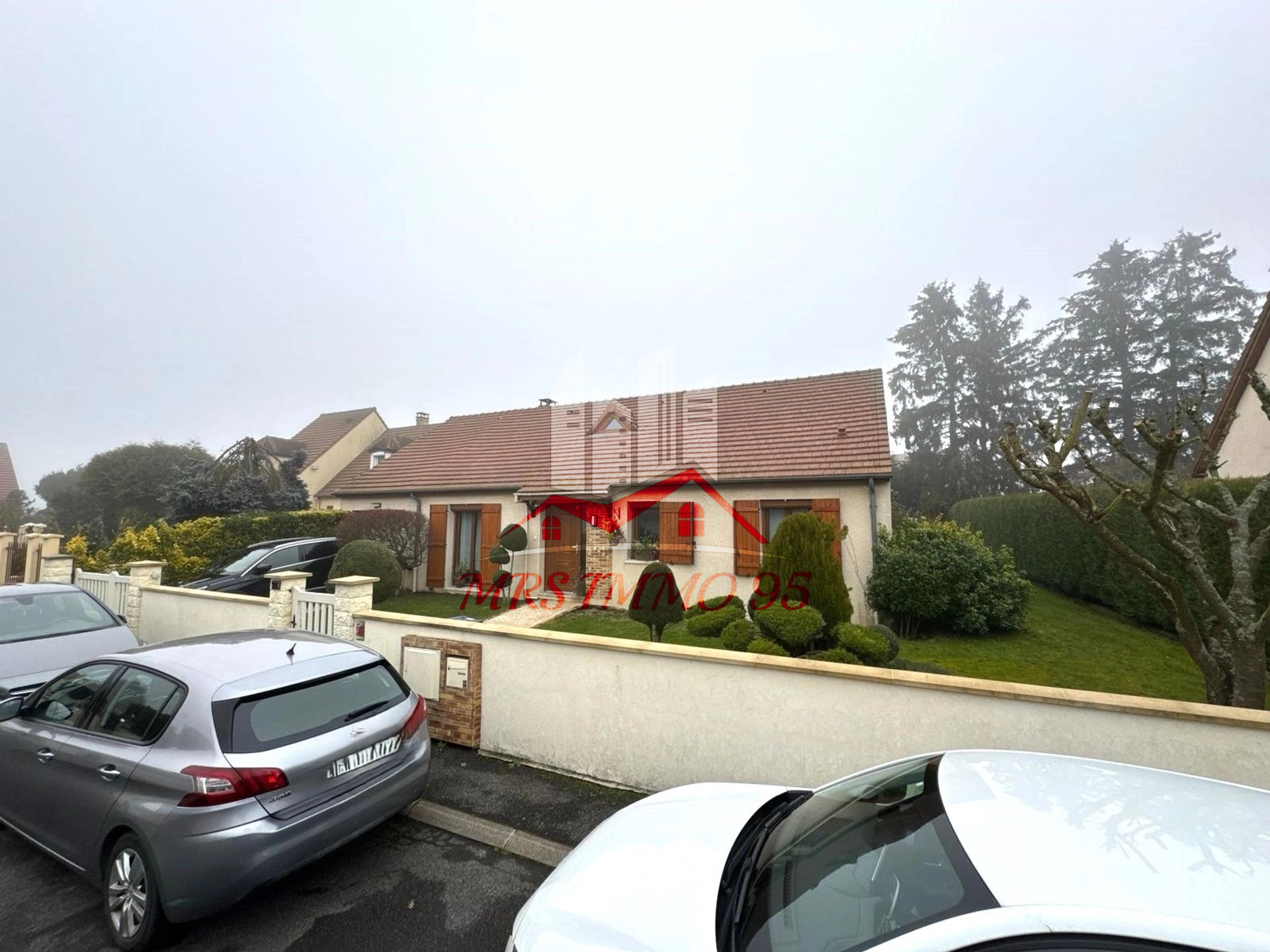 MAISON DE 140 M2 A VILLAINES SOUS BOIS