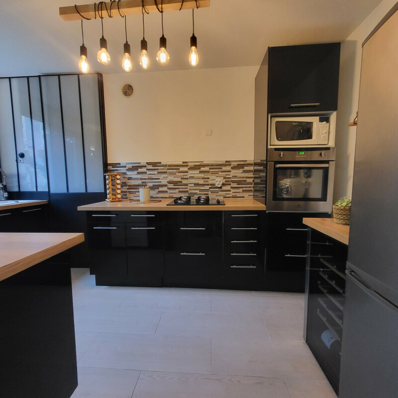 Appartement rénové de 61 m²
