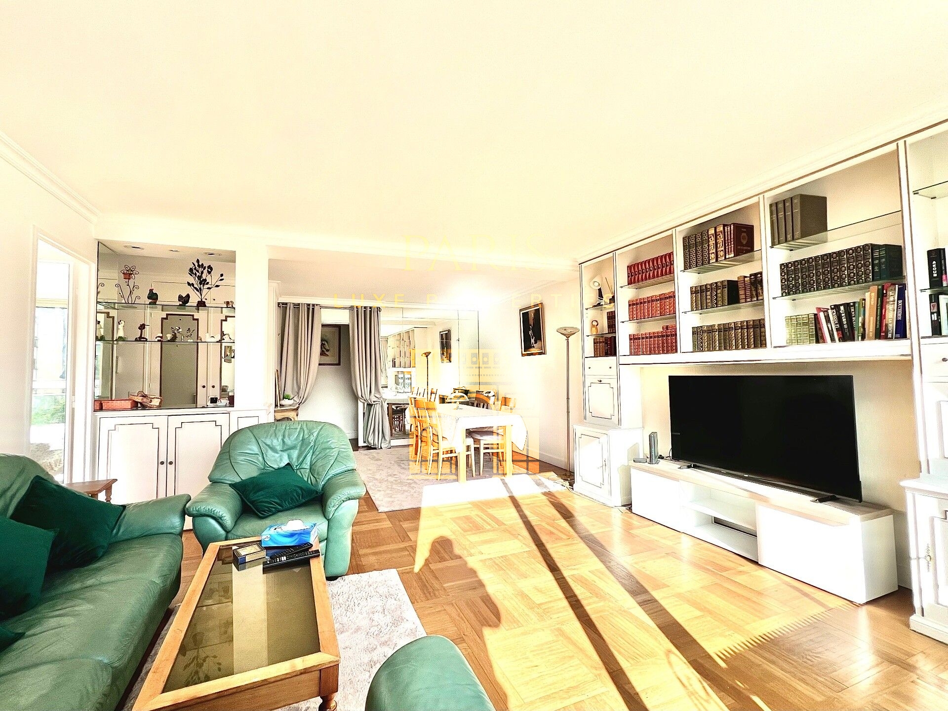 Paris 16e - Auteuil - Appartement de luxe - 4 pièces - 2 chambres - 83 m² - 2 terrasses 32 m² - Parking