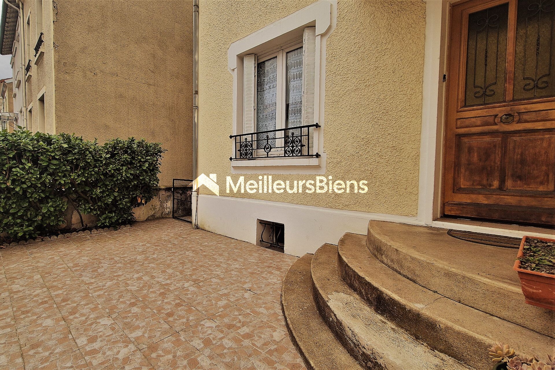 VICHY / QUARTIER LES GRAVES - LES ROMAINS