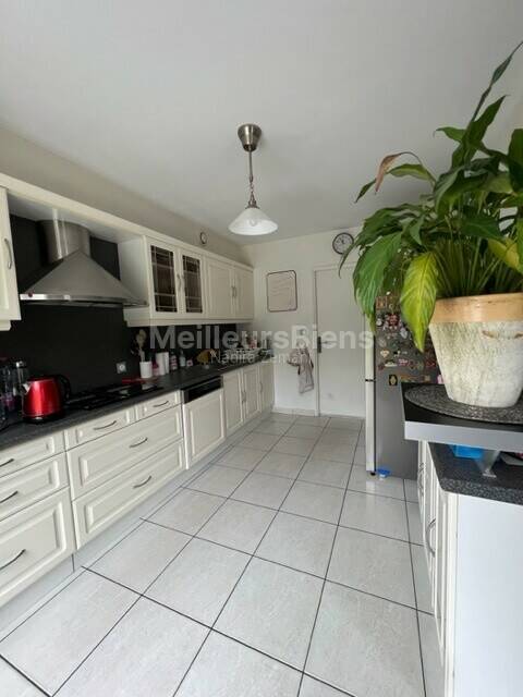 PAVILLON 4 chambres + bureau