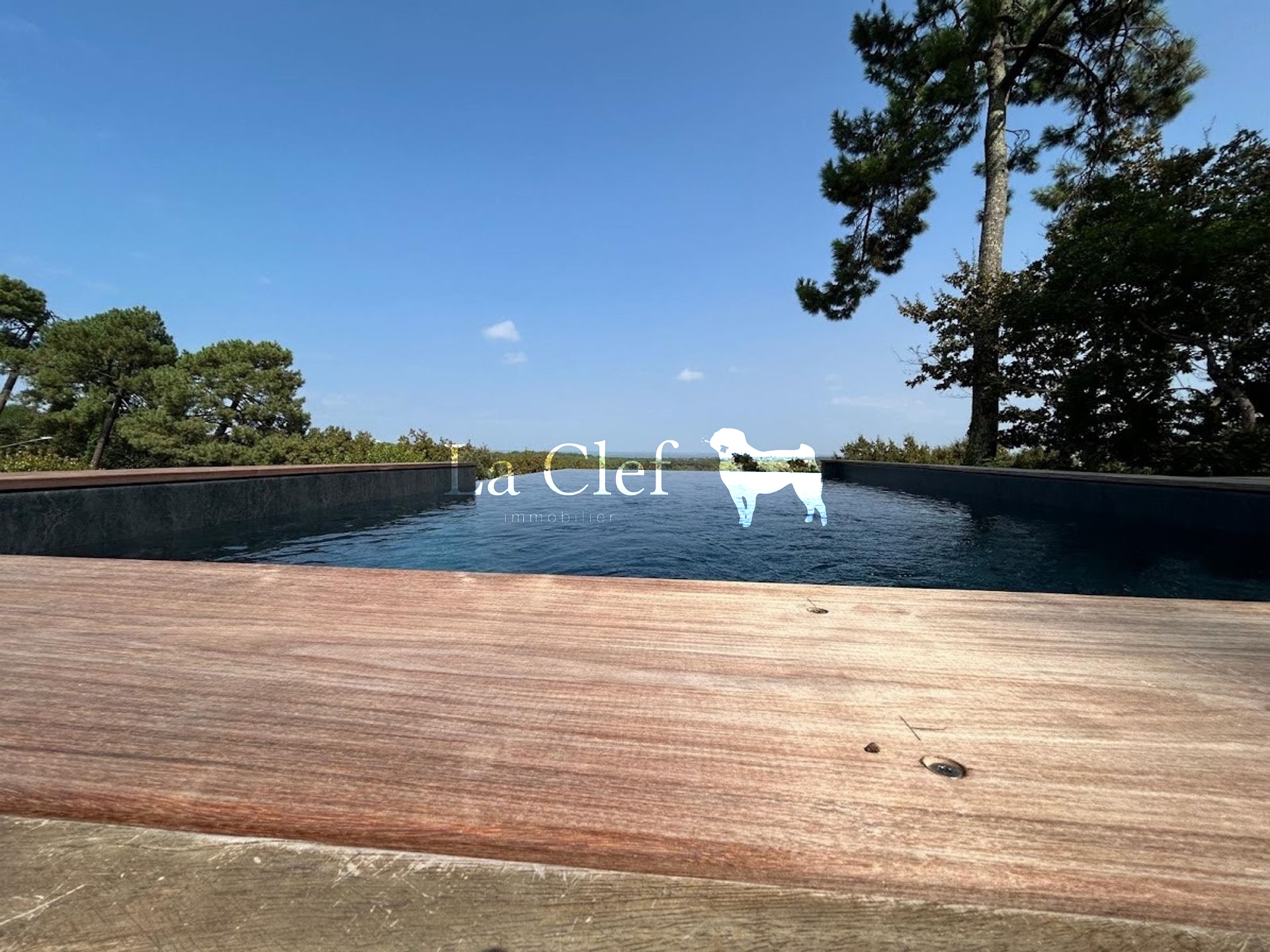 LA-TESTE-DE-BUCH VILLA 260m² PISCINE STUDIO INDEPENDANT