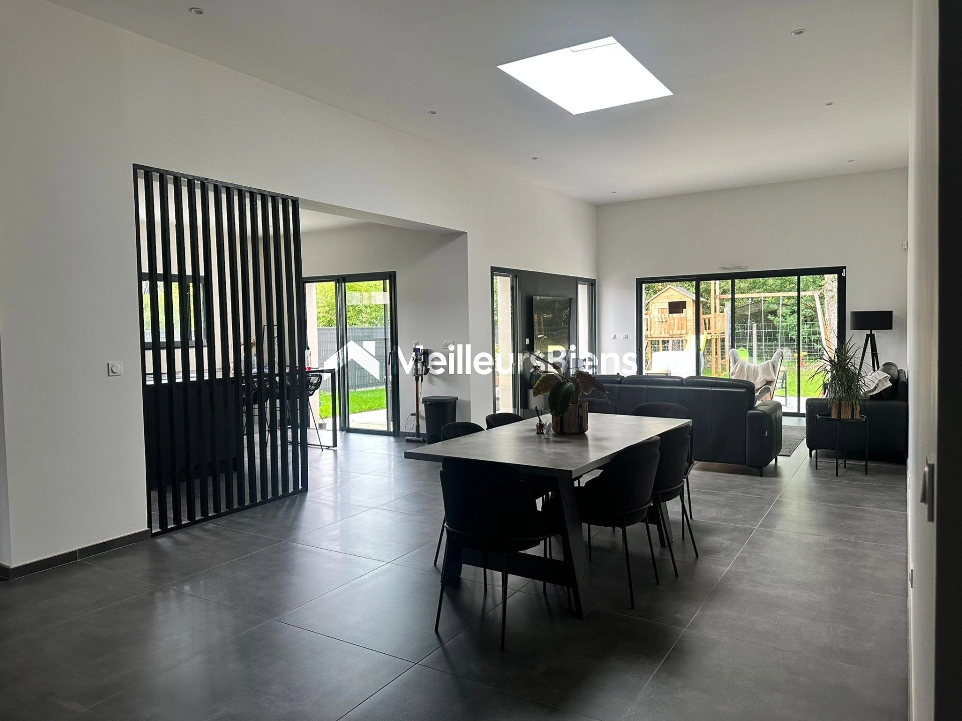 Exceptionnelle maison contemporaine de 6 pièces