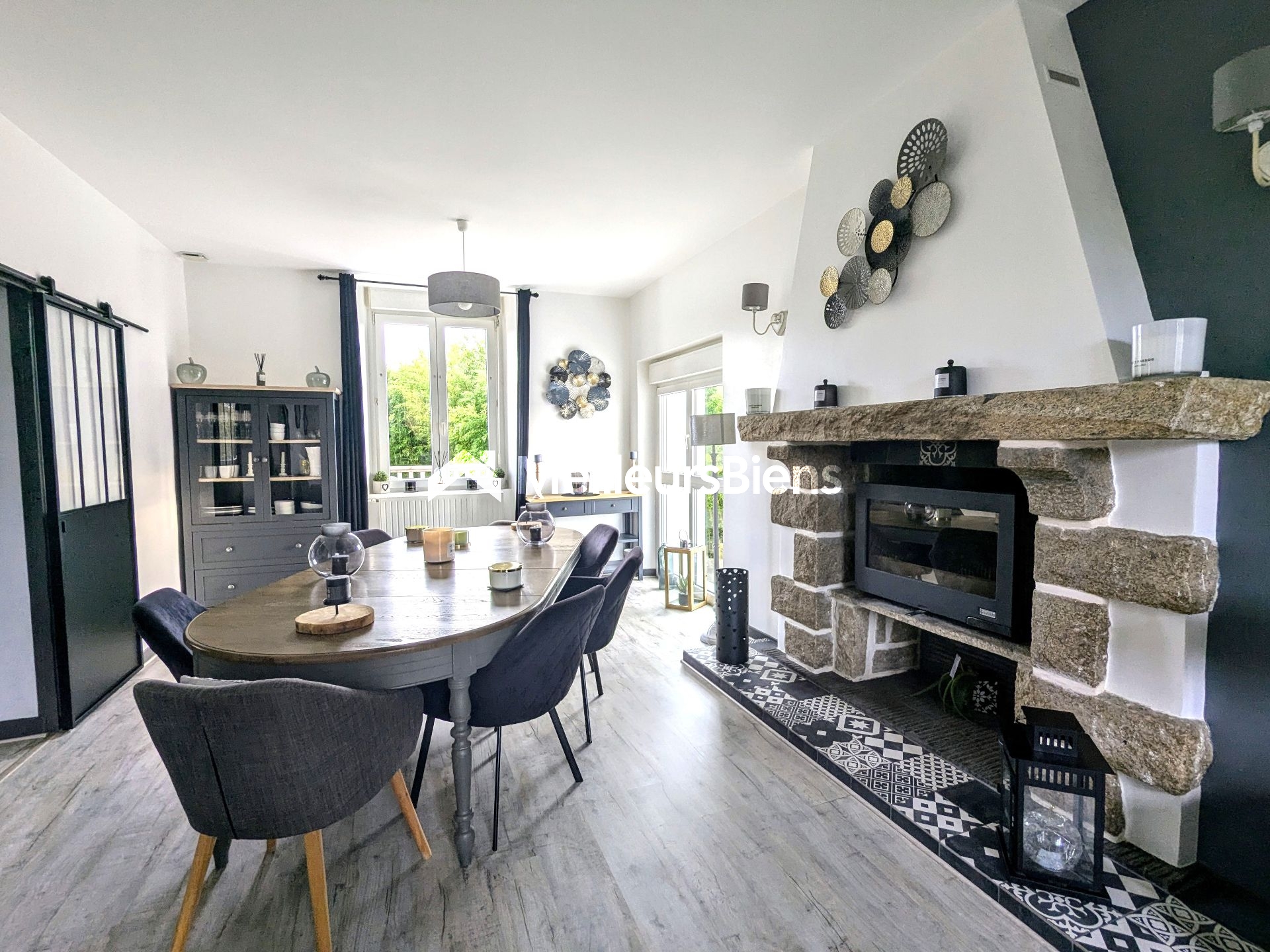 44410 SAINT-LYPHARD- secteur recherché - Magnifique maison de 196 m2 habitables- 6 chambres - garage de 30 m2