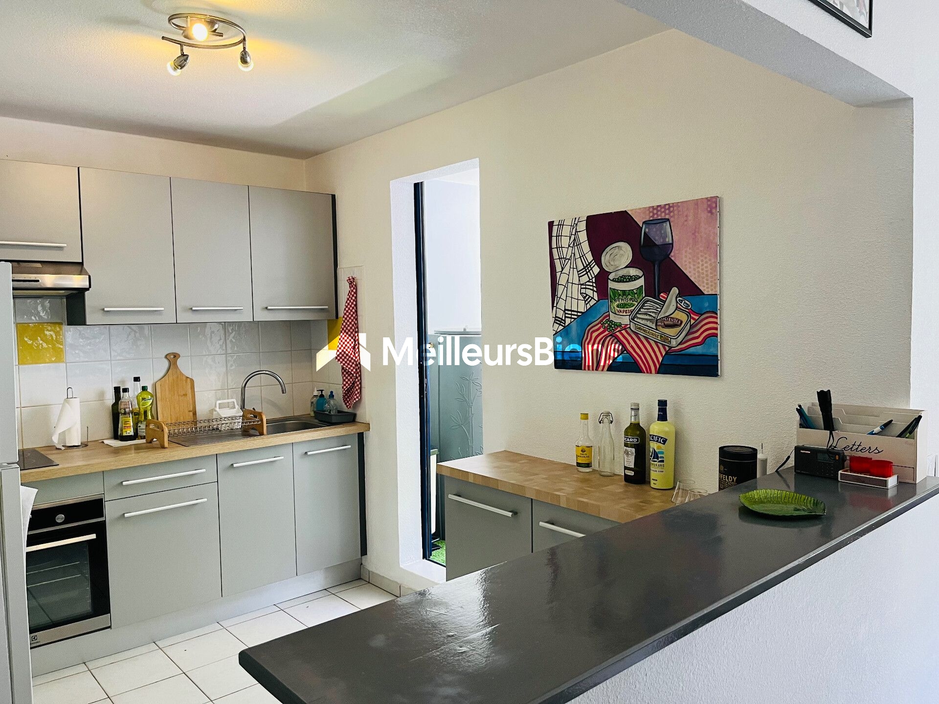 Très beau T3 terrasse sans travaux à deux pas de la plage avec citerne