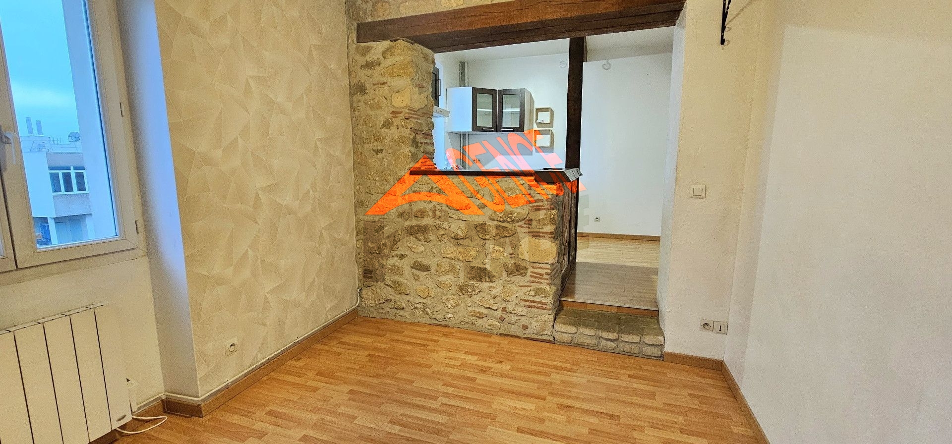 APPARTEMENT F2 LUZARCHES