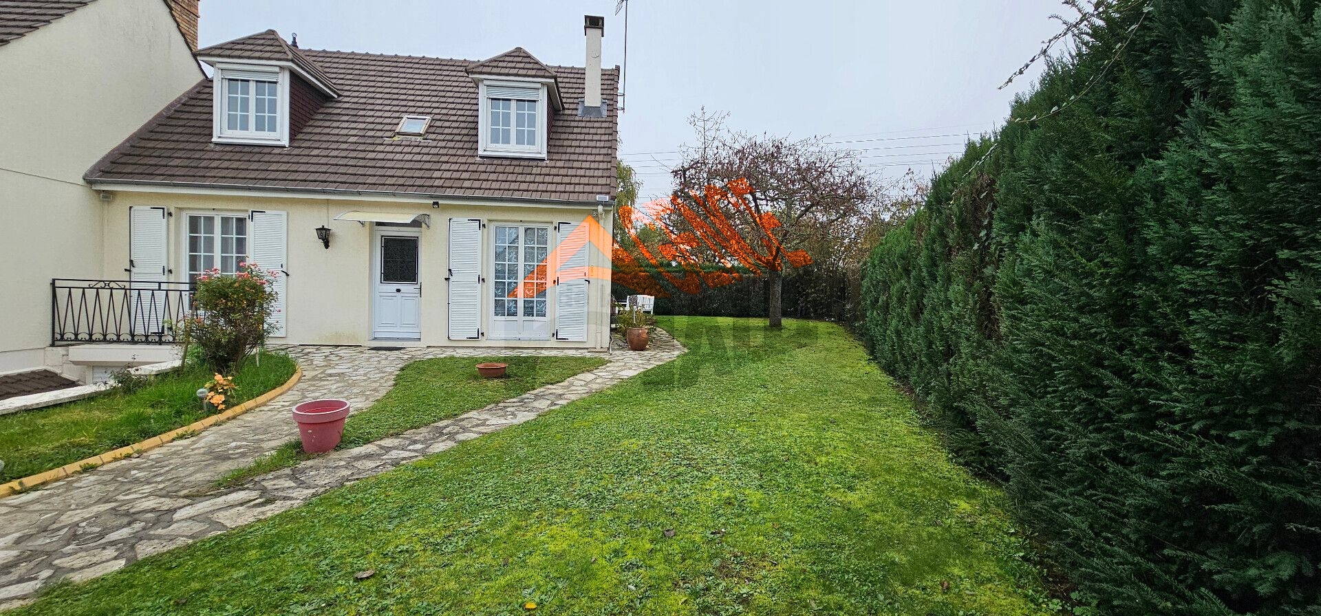 MAISON EN LIMITE SEPARATIVE DE 95 M²