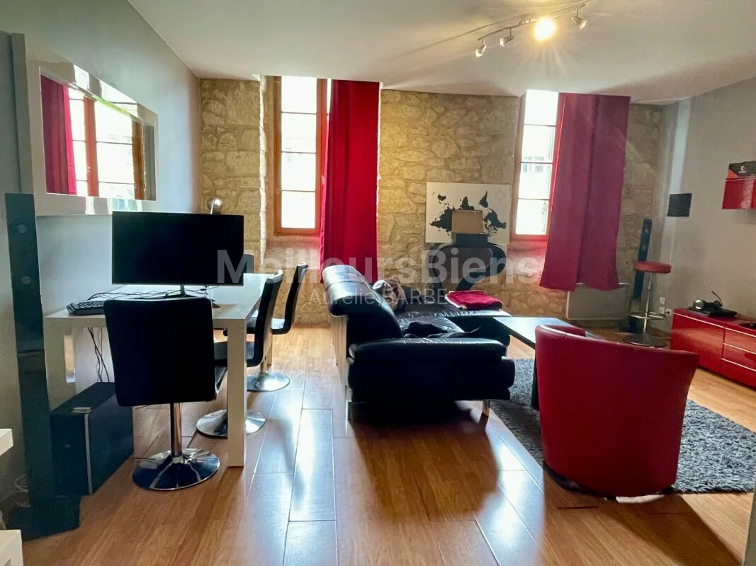 Appartement de type T3 idéalement situé.