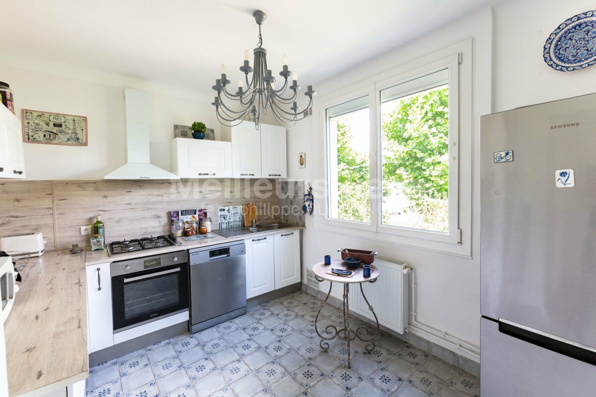 Maison familiale de 6 pièces rénovée à Saint-Rémy-lès-Chevreuse, au pied de la gare Rer.