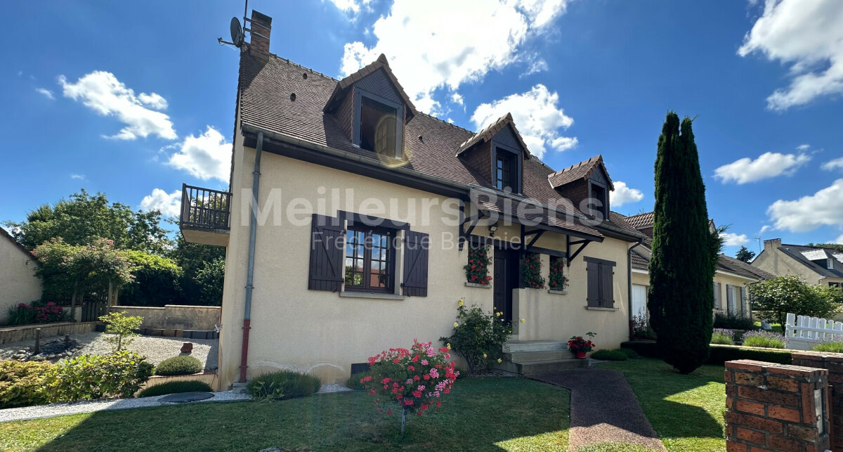 Maison de 142 m2 à Yvré l Evèque