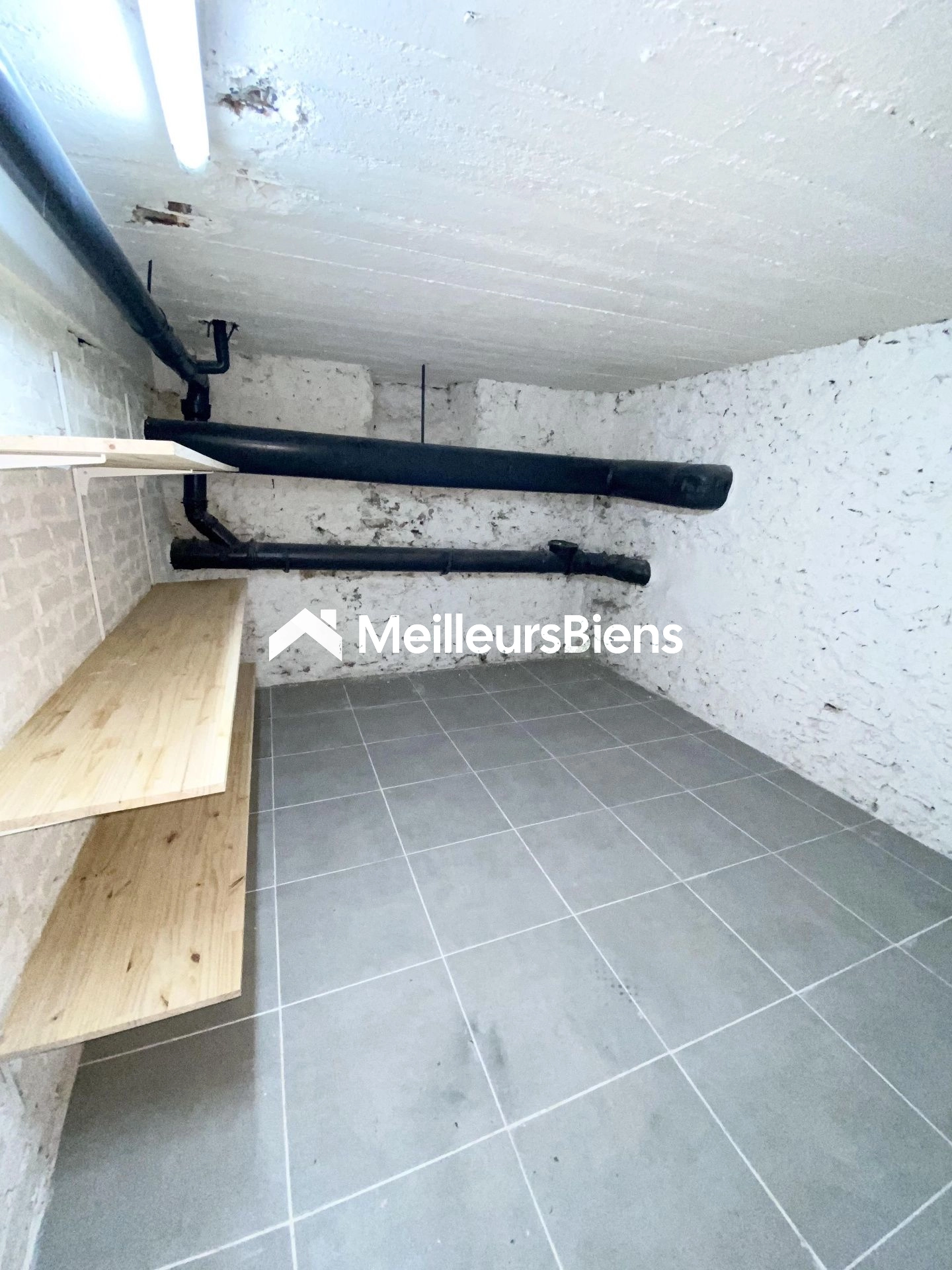 Lot de caves