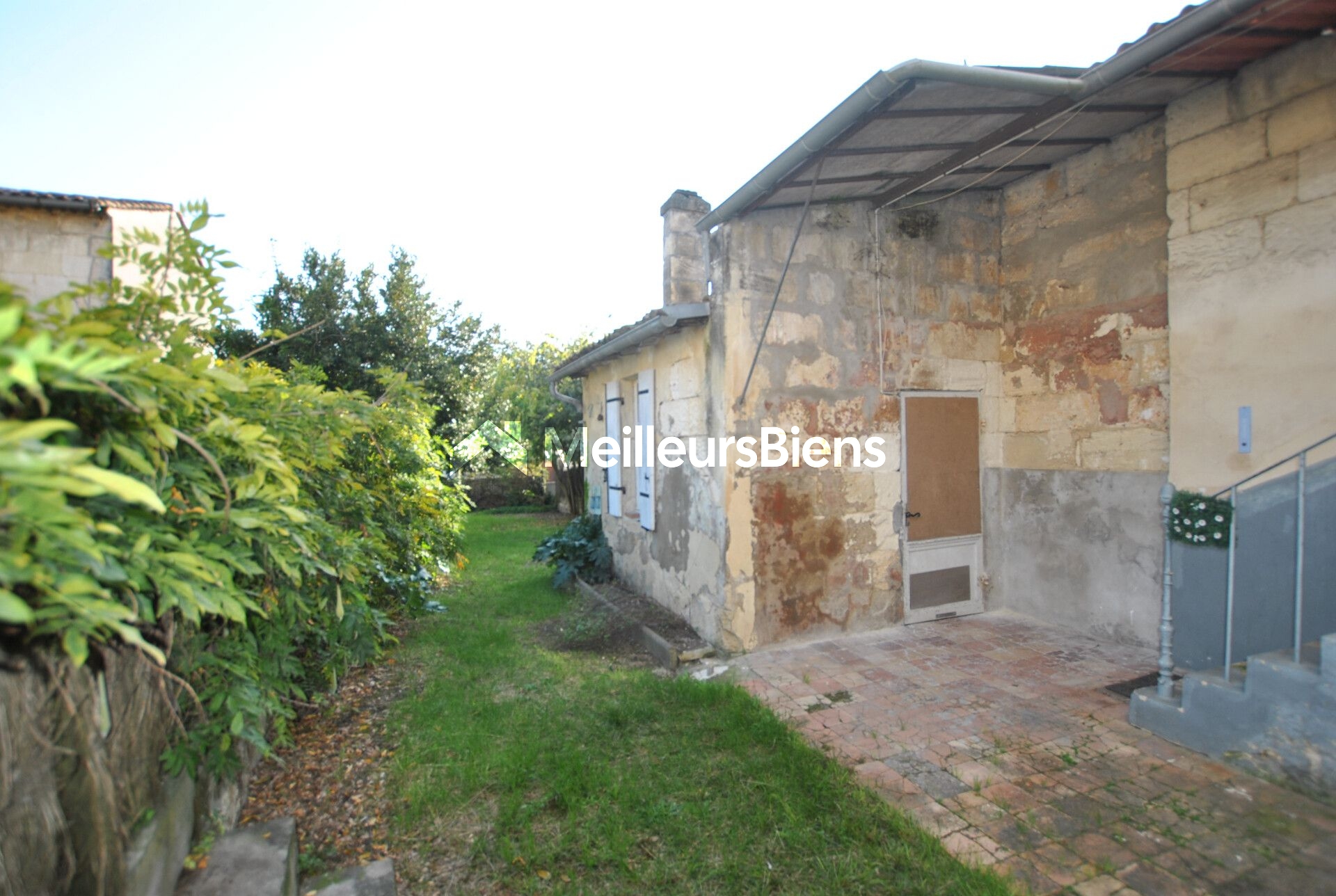 Maison de ville avec jardin. Budget 169 000€