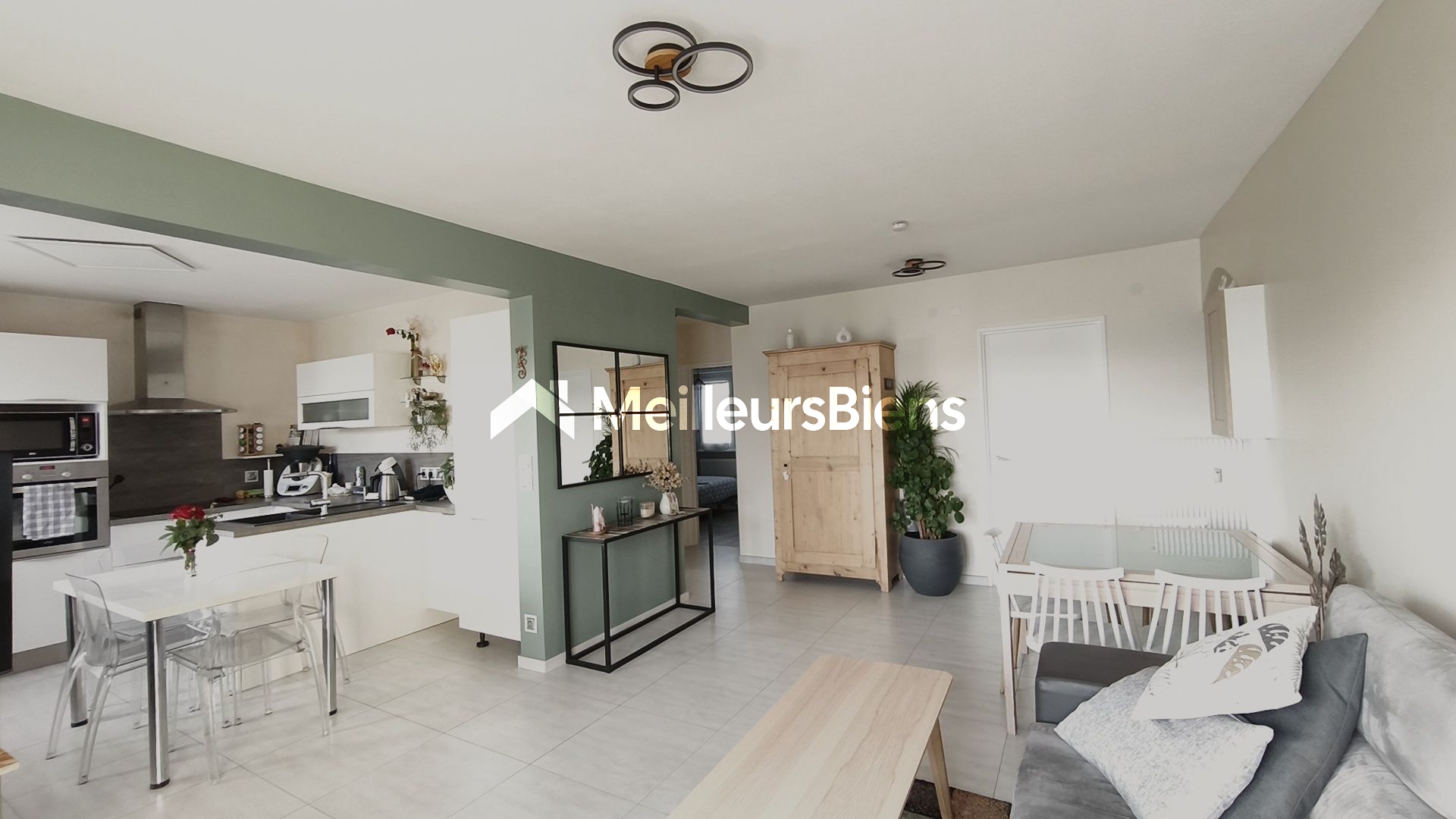 Magnifique appartement 4 pièces avec ses trois chambres et son garage totalement rénové!