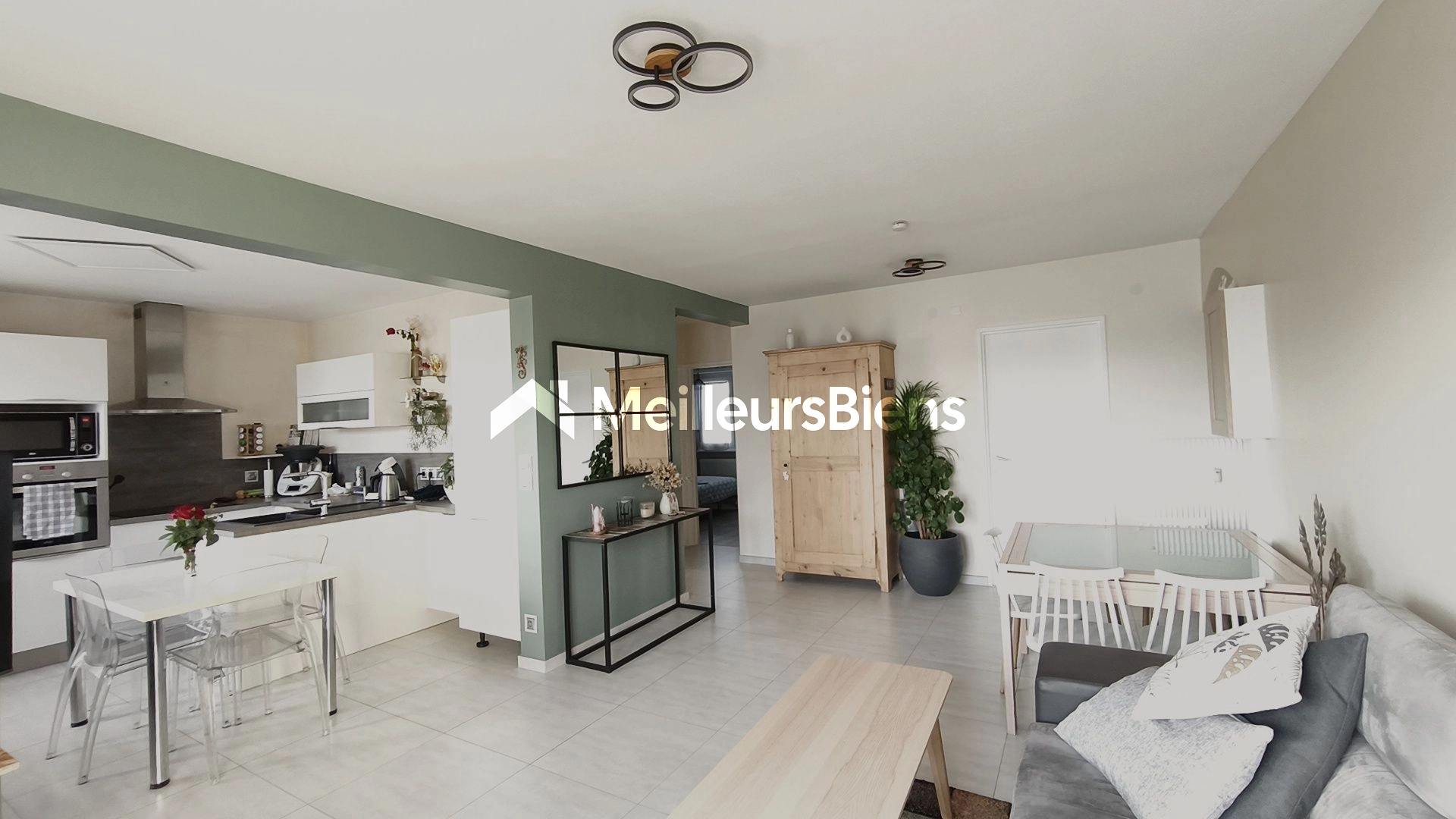 Magnifique appartement 4 pièces avec ses trois chambres et son garage totalement rénové!