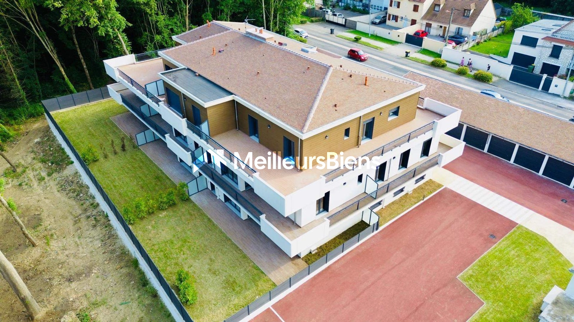 Appartement neuf 3 pièces avec jardin