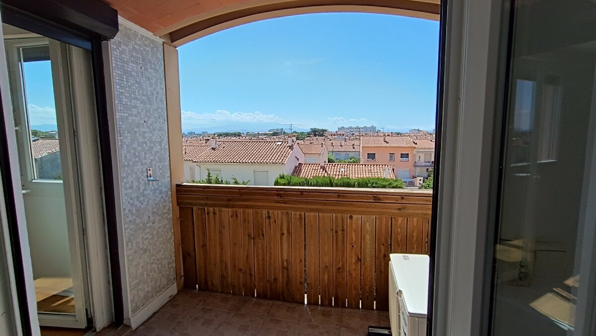 A VENDRE - APPARTEMENT T3 - TERRASSE - GARAGE - CAVE - PARKING - VUE SUR LE CANIGOU - 66000 PERPIGNAN