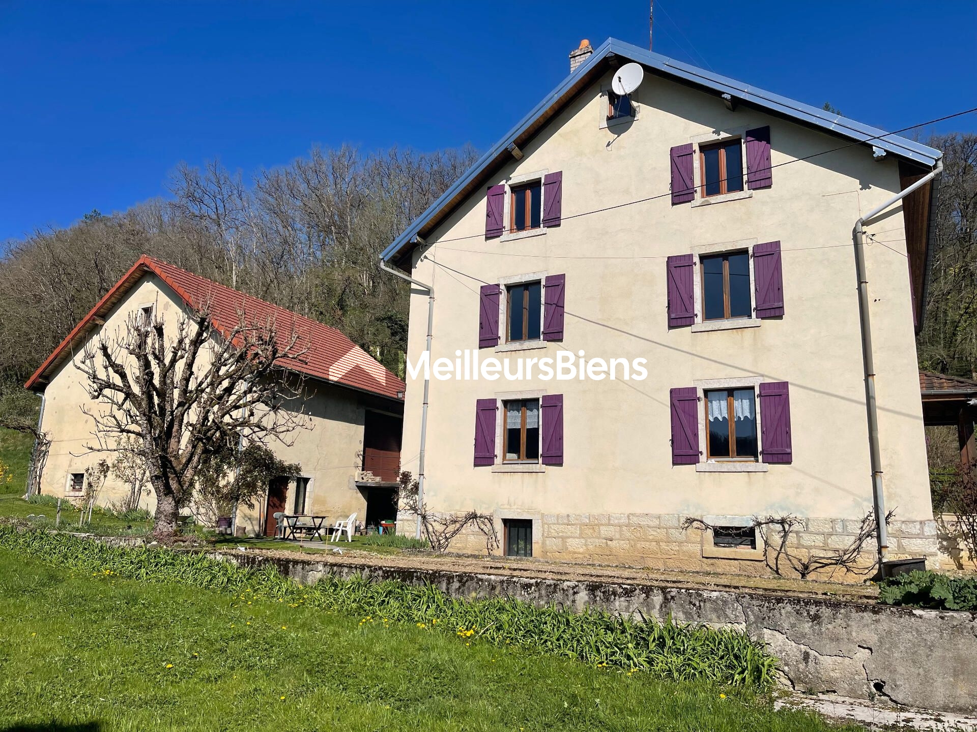 Maison de 204 M2 avec en bonus une dépendance
