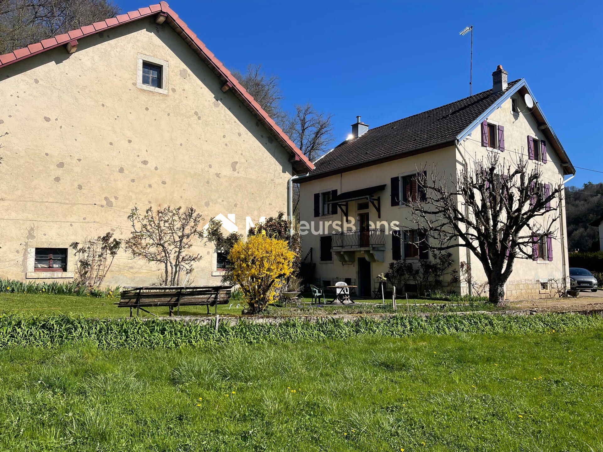 Maison de 204 M2 avec en bonus une dépendance