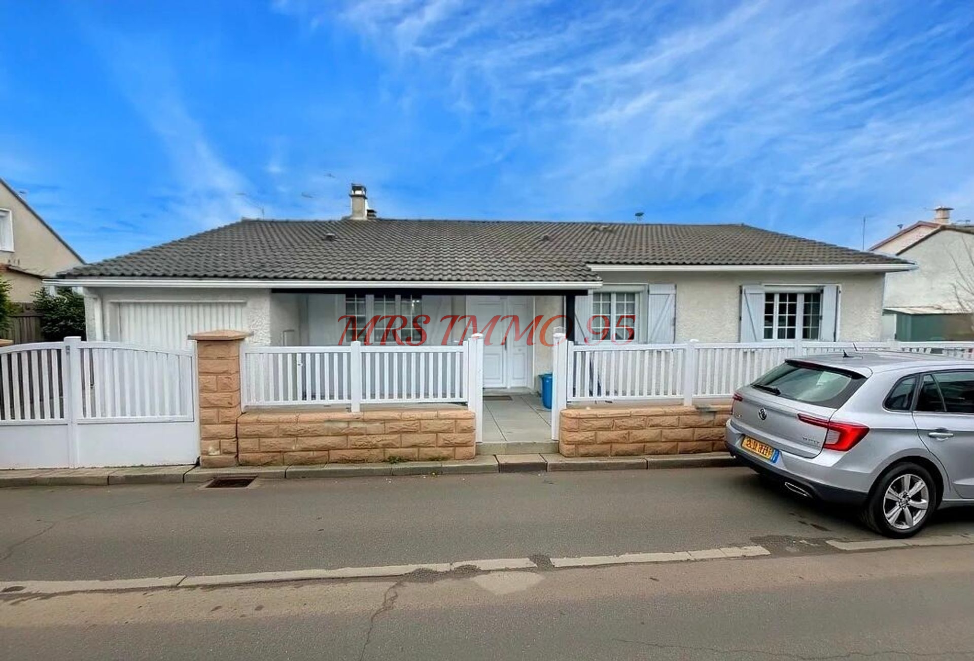 Maison plain-pied 100 m2 avec garage à Belloy-en-france