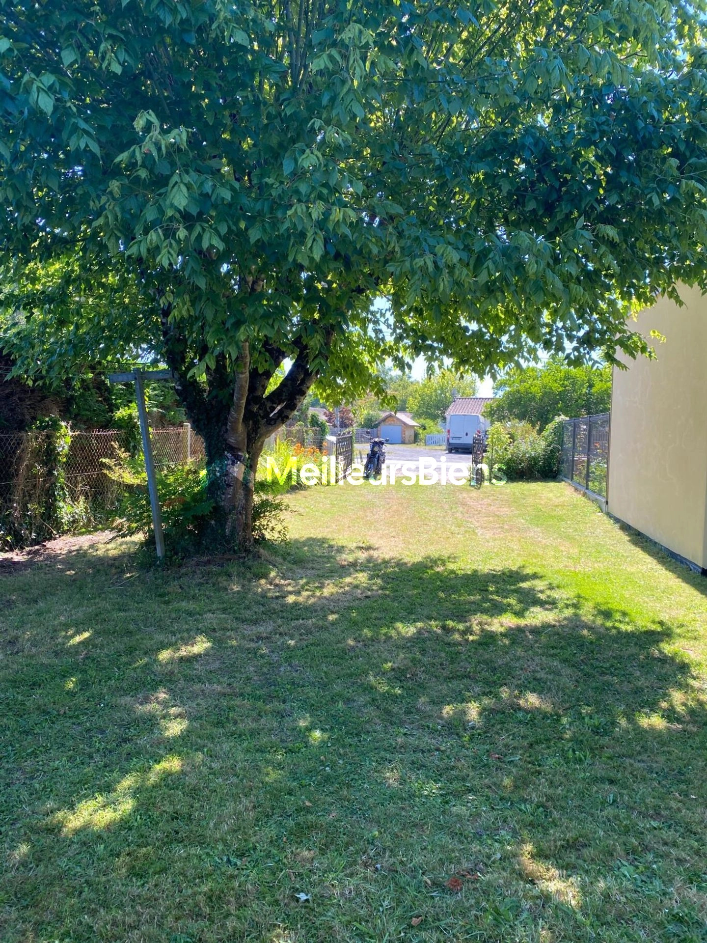 Petite maison au centre du PORGE