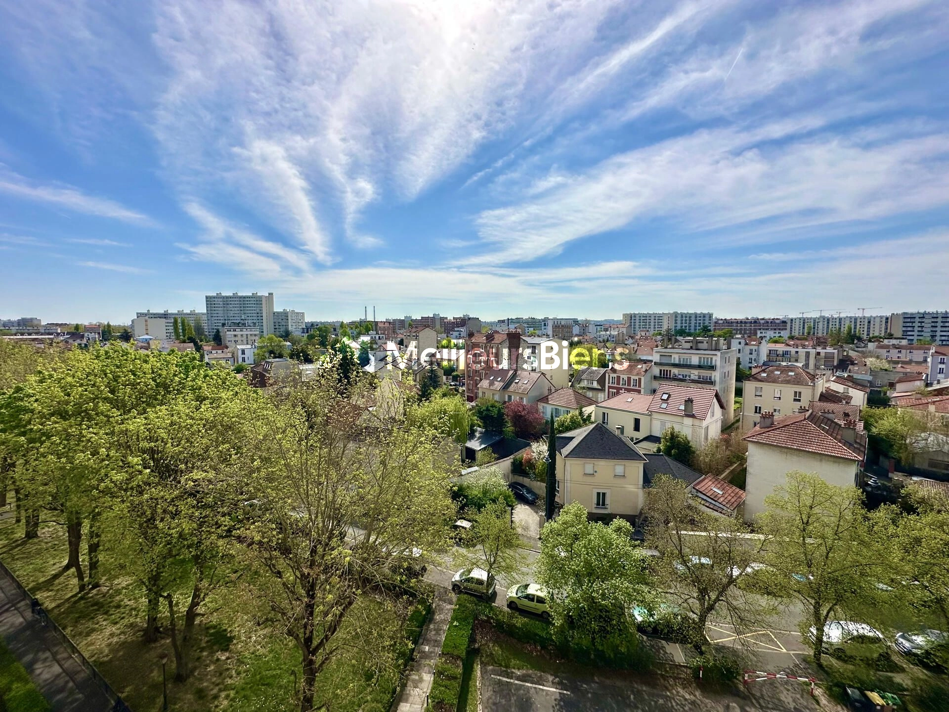 3 pièces de 62m2 - étage élevé en bord de Marne