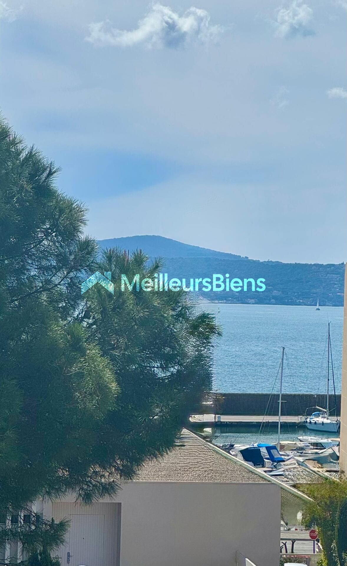 Sainte-Maxime-200m de la mer- appartement/bureaux apercu mer 109m2