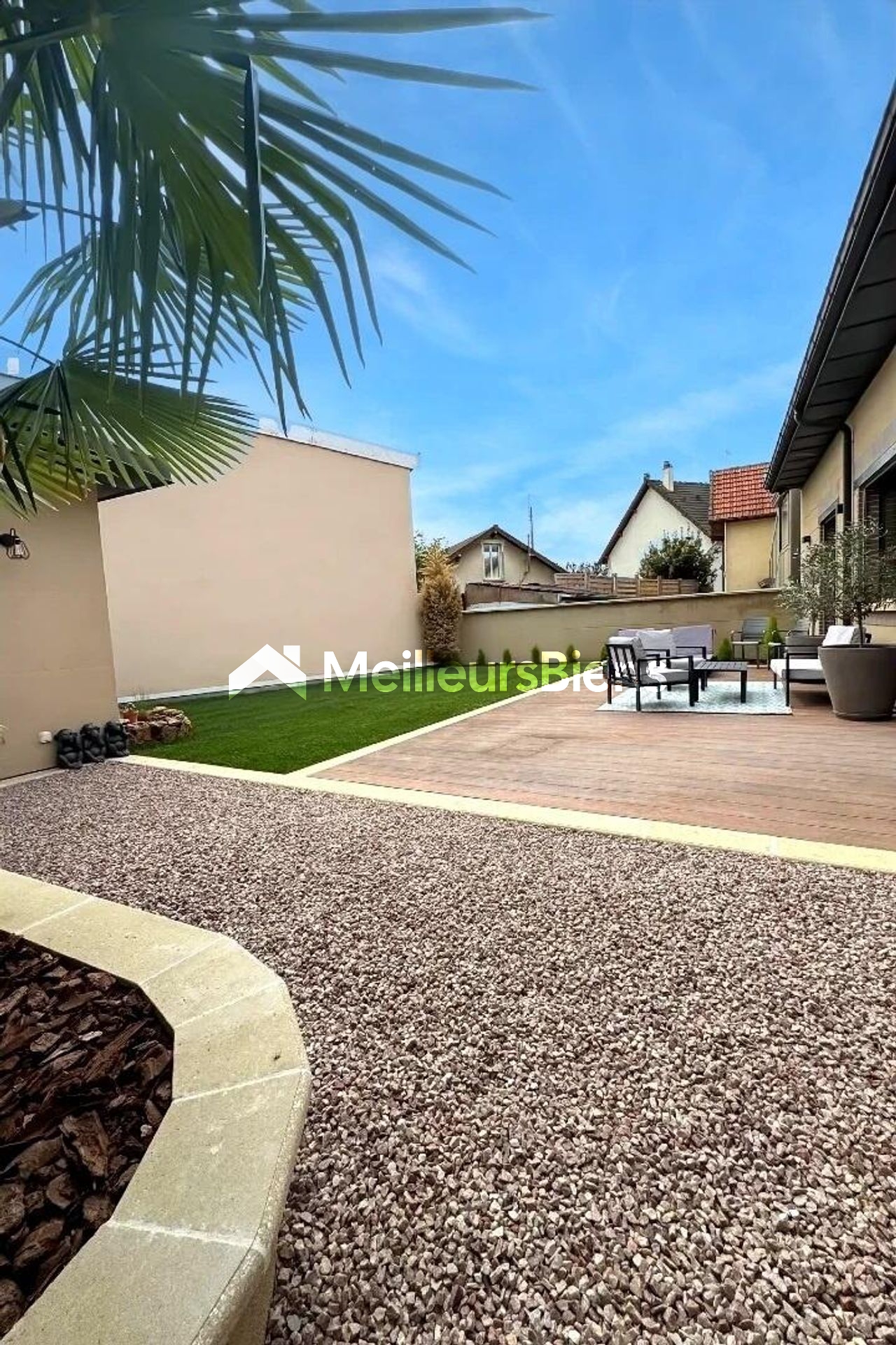 ''Original House'' de 5 pièces 110m2 ... + Terrasse + Jardin + Dépendance...