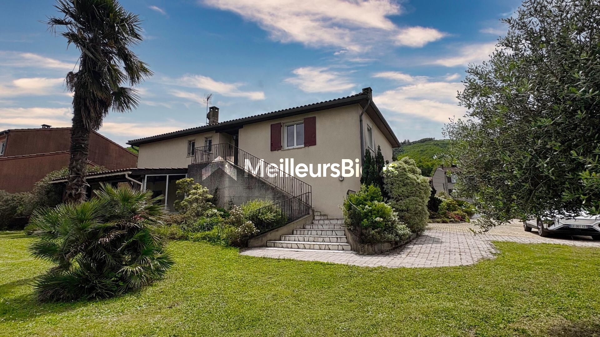 Villa coup de coeur sous sol complet 4 chambres  et piscine