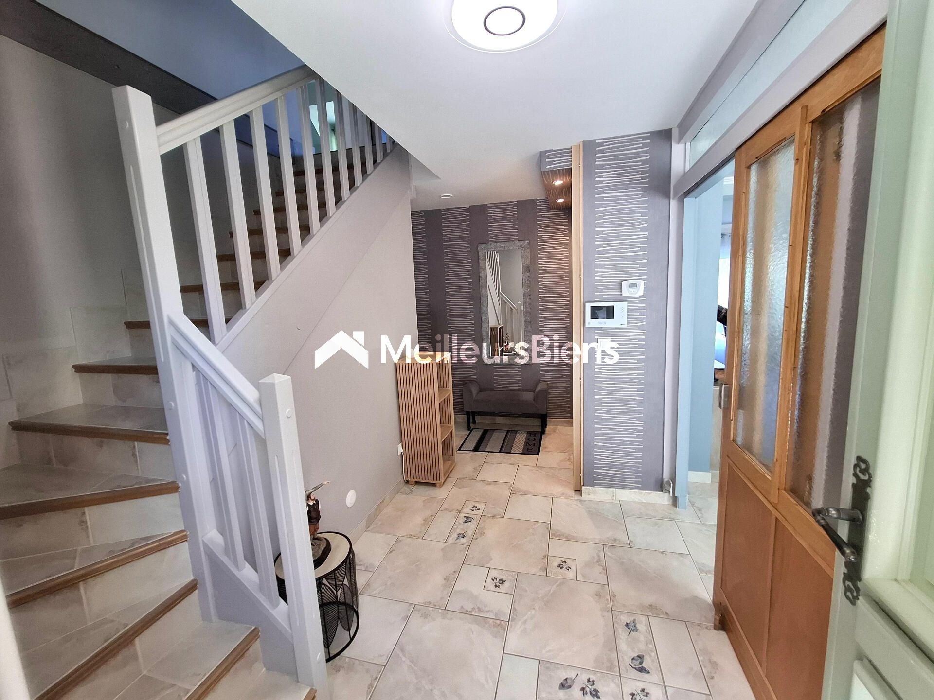 Barbizon, Superbe maison traditionnelle - 8 pièces, 5. chambres sur 2 848 m² de terrain