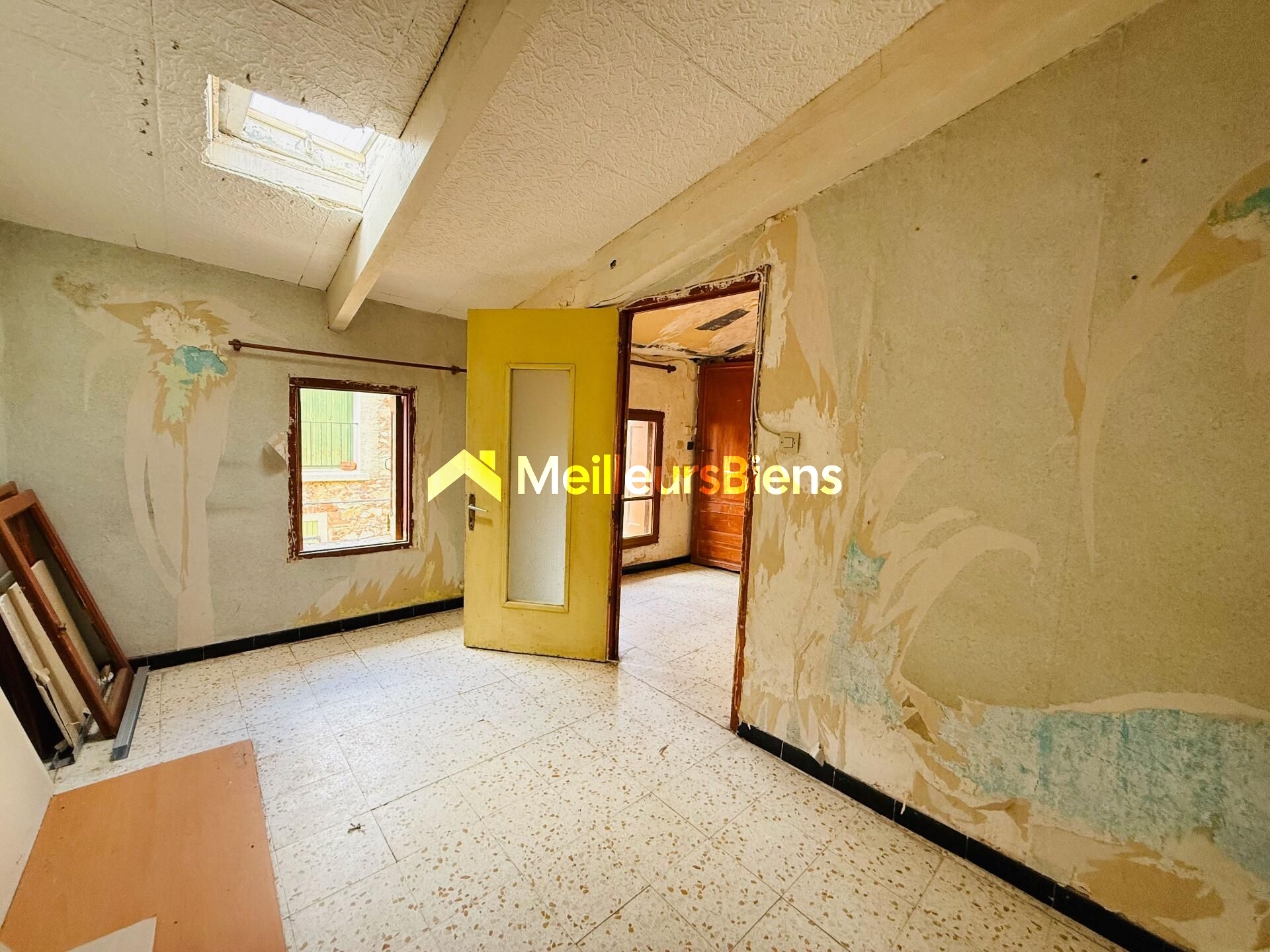 MAISON T4 À RENOVER
