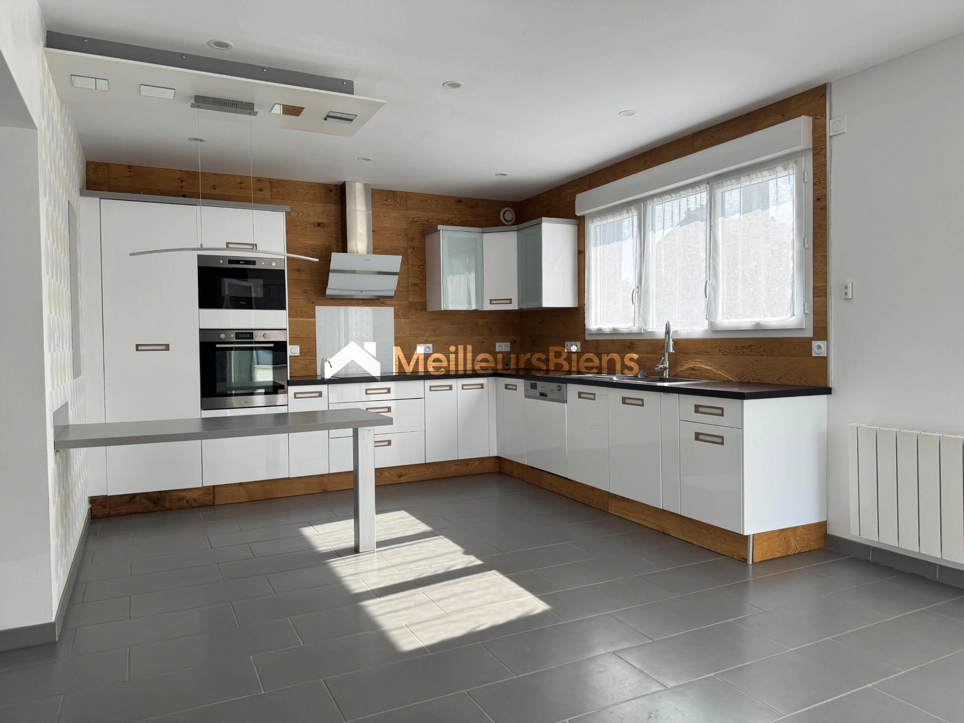 Maison familiale de 150 m2 Miré 49330