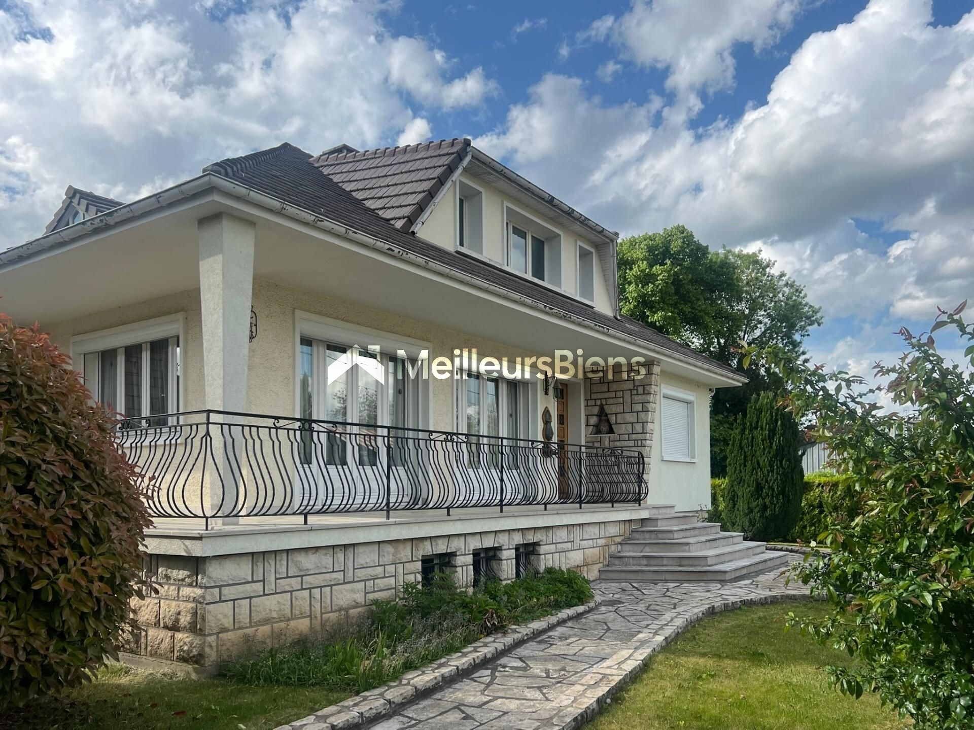 Pavillon sur sous-sol total - 105m²