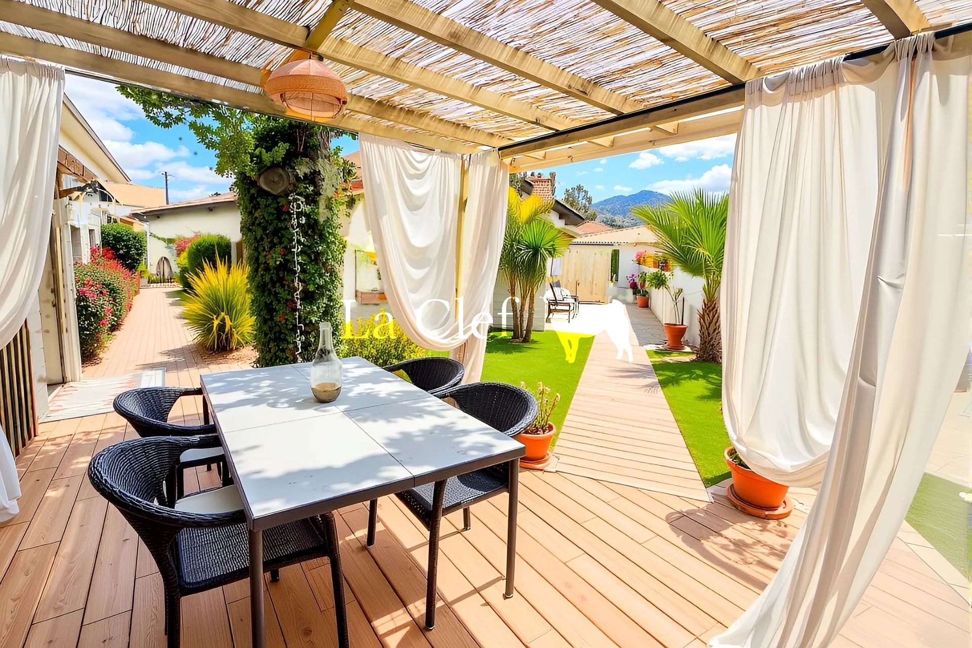 CAZAUX MAISON 85 M² DE PLAIN-PIEDS AVEC DEUX CHALET INDEPENDANTS PISCINE