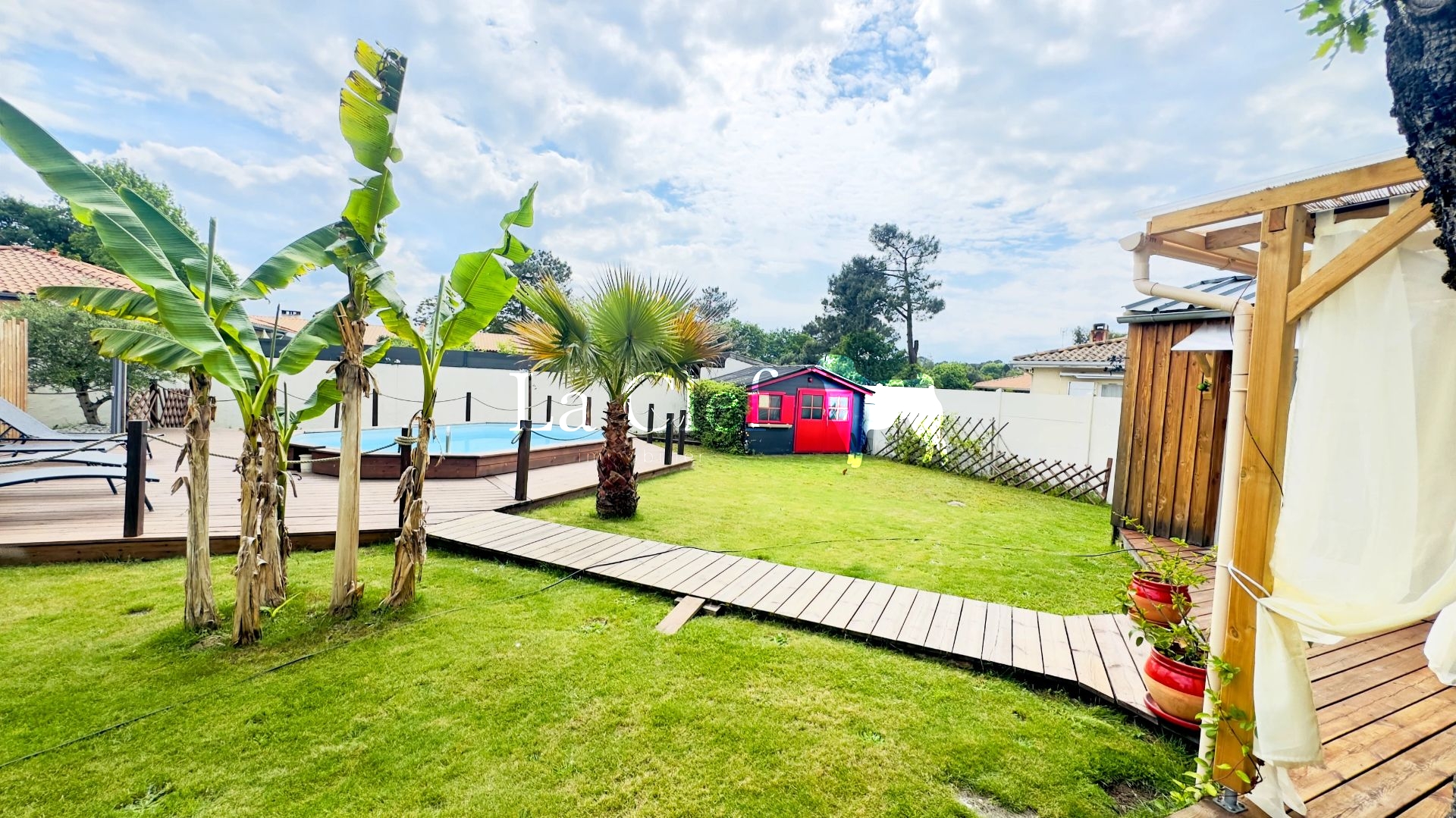 CAZAUX MAISON 85 M² DE PLAIN-PIEDS AVEC DEUX CHALET INDEPENDANTS PISCINE