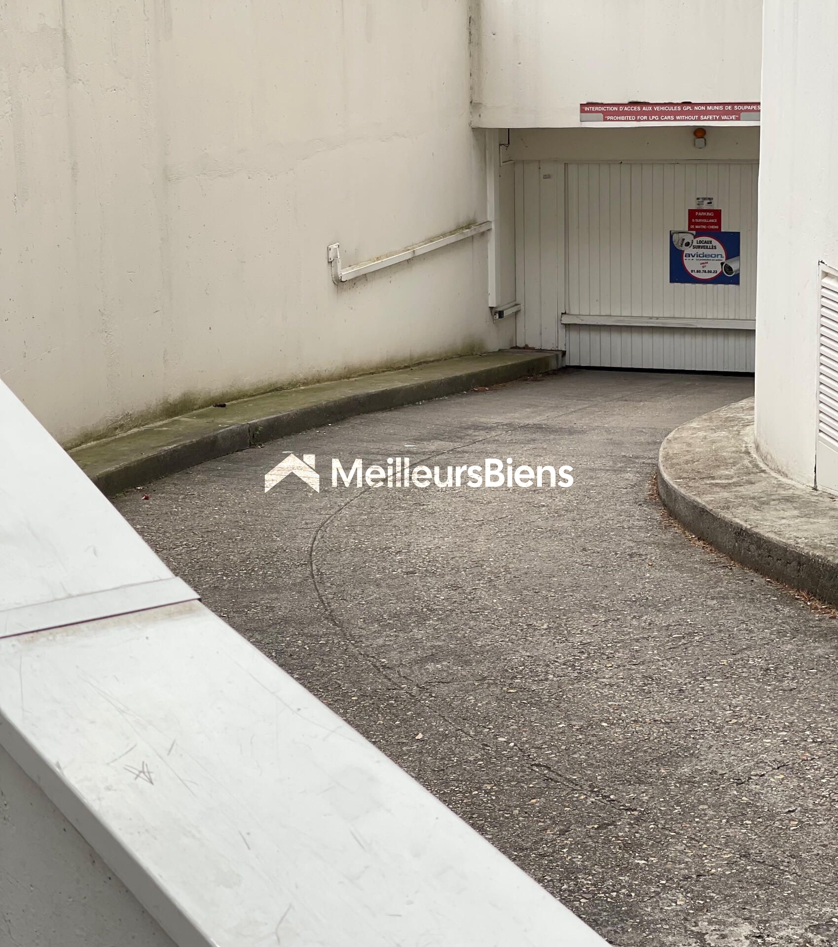parking-place de stationnement