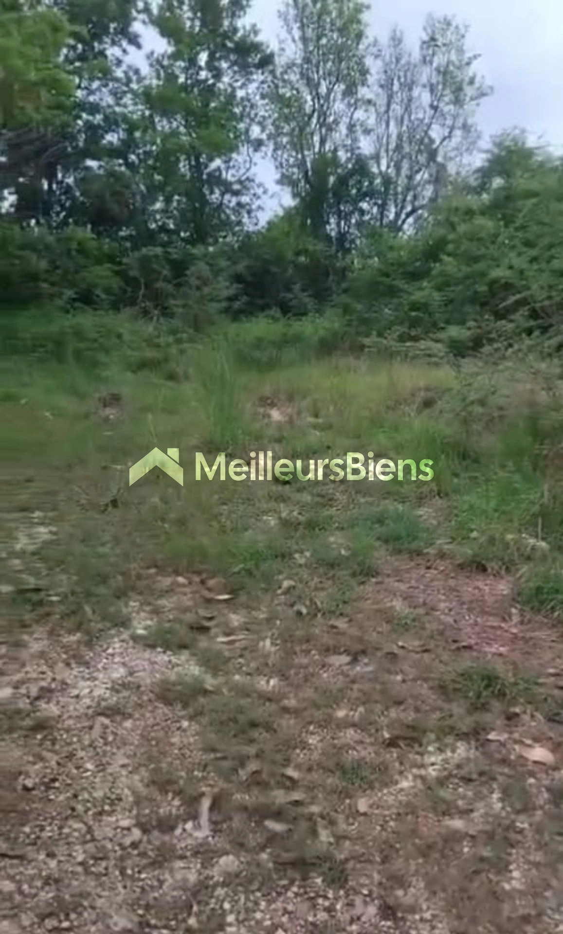 Beau Terrain à bâtir idéalement situé